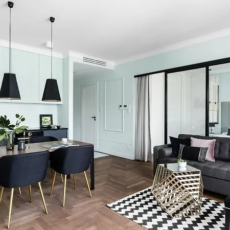 Montevideo Centrum 10 By Grand Sopot