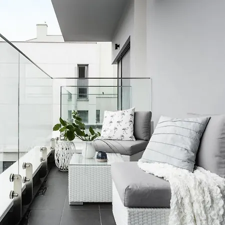 Montevideo Centrum 10 By Grand Sopot